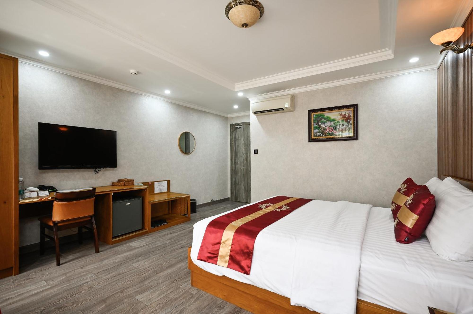 The River Park Hotel Хошимин Экстерьер фото